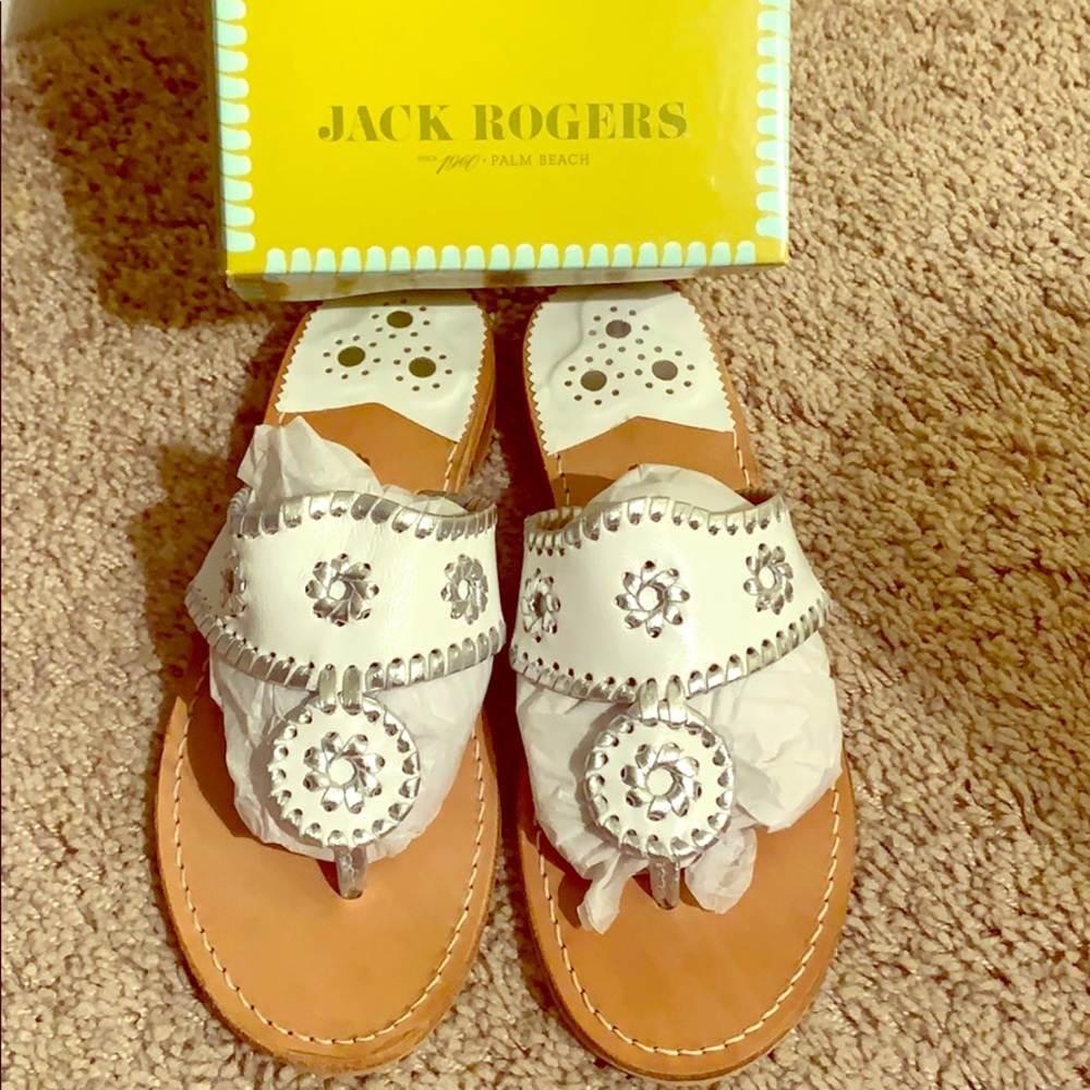 EUC white/silver jack Rogers leather sandals sz 9